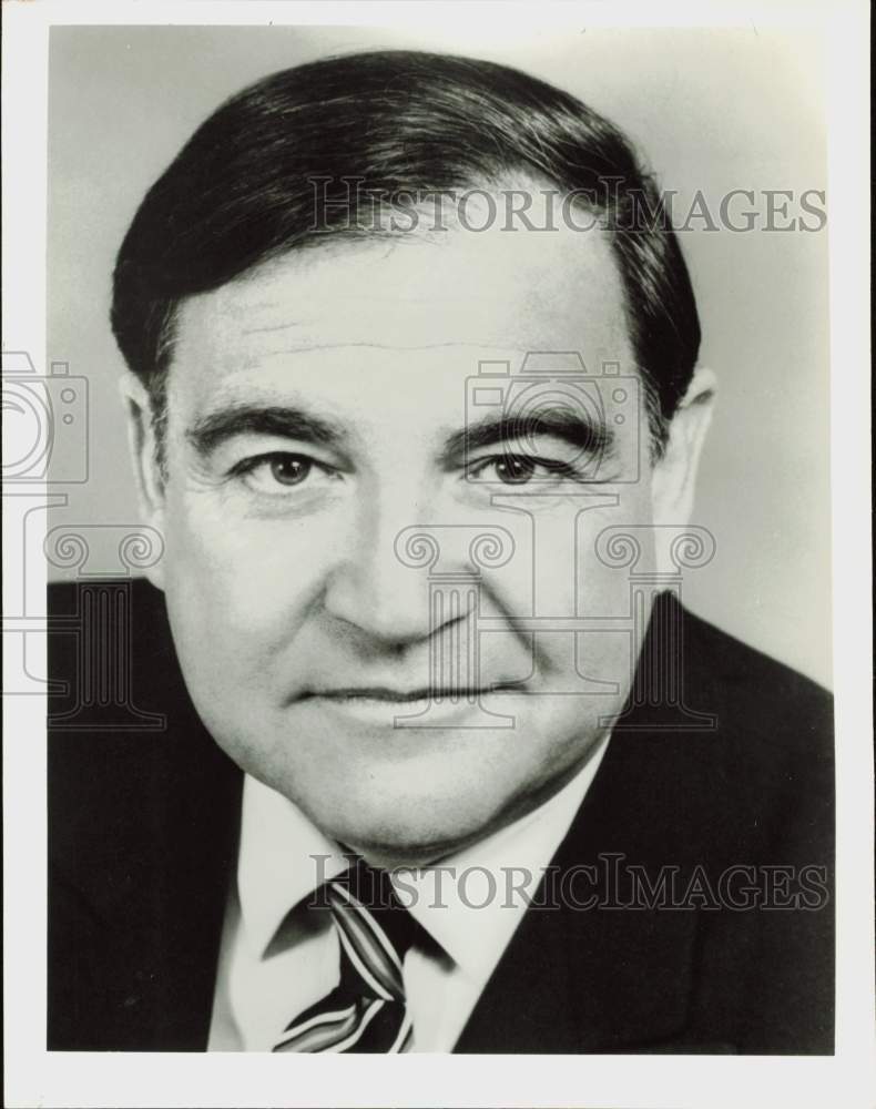 1987 Press Photo CBS News Correspondent Ike Pappas - hpp34983- Historic Images