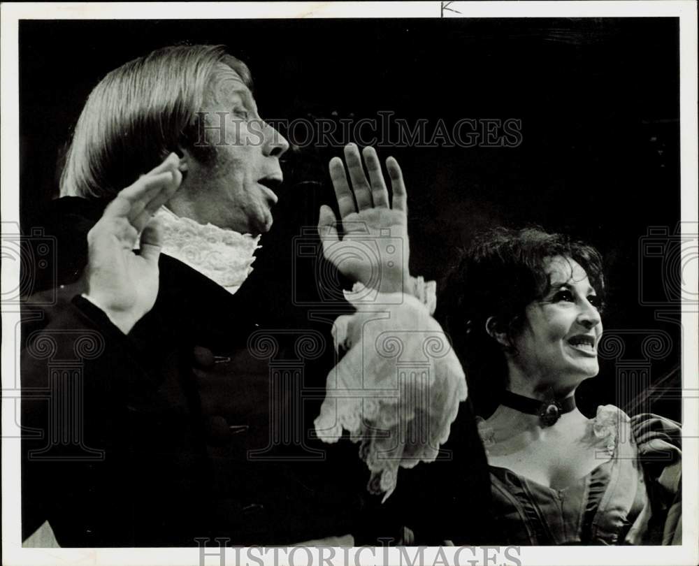 1969 Press Photo Actor Michael O&#39;Sullivan &amp; Co-Star in Performance - hpp35166- Historic Images