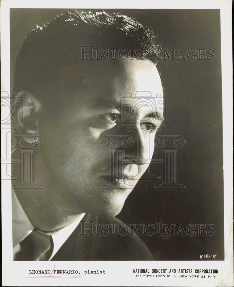 1967 Press Photo Pianist Leonard Pennario - hpp35362- Historic Images