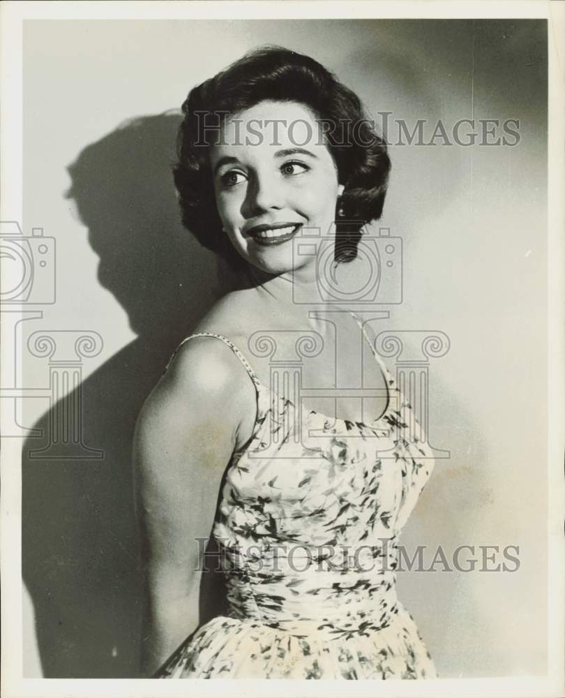 1958 Press Photo Actress Suzanne Storrs - hpp35631- Historic Images