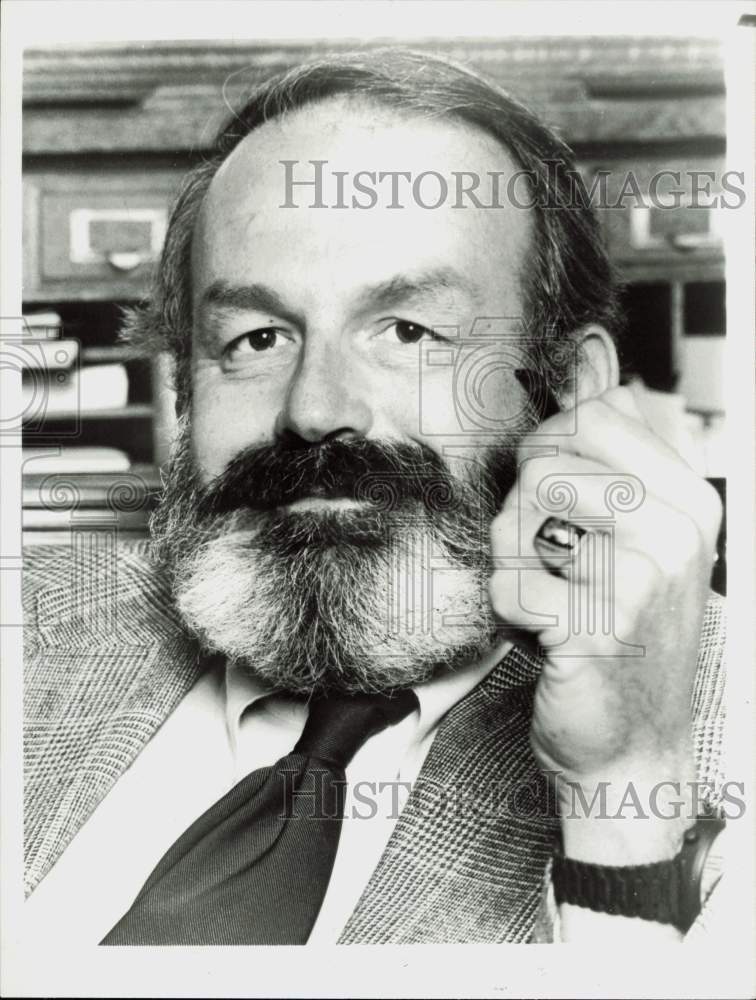 Press Photo Van Gordon Sauter, President, CBS Sports - hpp35848- Historic Images