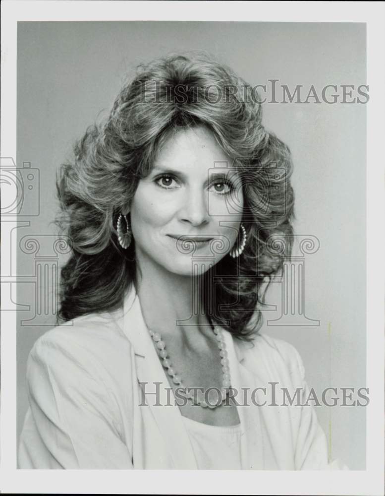 1983 Press Photo Holly Palance hosts &quot;Ripley&#39;s Believe It or Not!,&quot; on ABC.- Historic Images