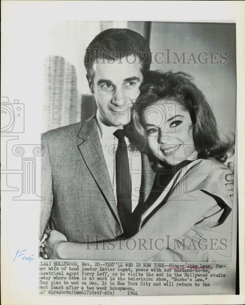 1964 Press Photo Singer Abbe Lane and fiance, theatrical agent Perry Leff.- Historic Images