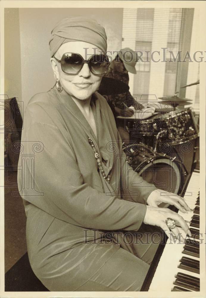 1983 Press Photo Singer Peggy Lee Rehearses in New York for &quot;Peg&quot; Musical- Historic Images