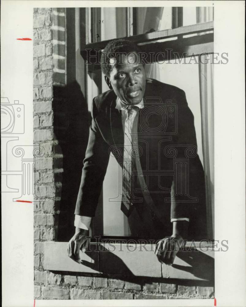 1981 Press Photo Actor Sidney Poitier in &quot;Let&#39;s Do It Again&quot; - hpp37957- Historic Images