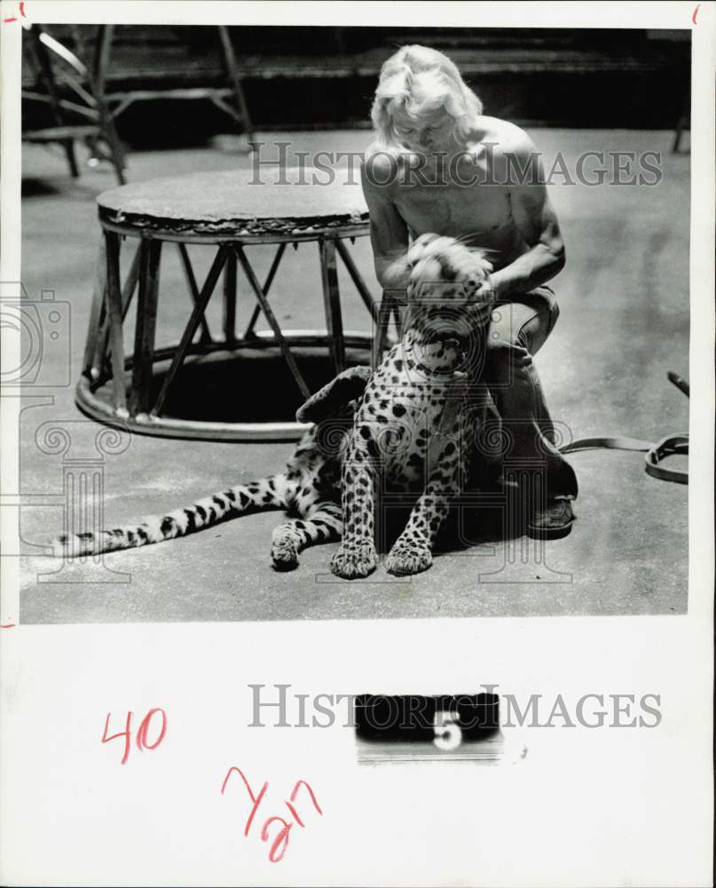 1978 Press Photo Ringling Bros. Circus Animal Trainer Gunther Gebel-Williams, TX- Historic Images