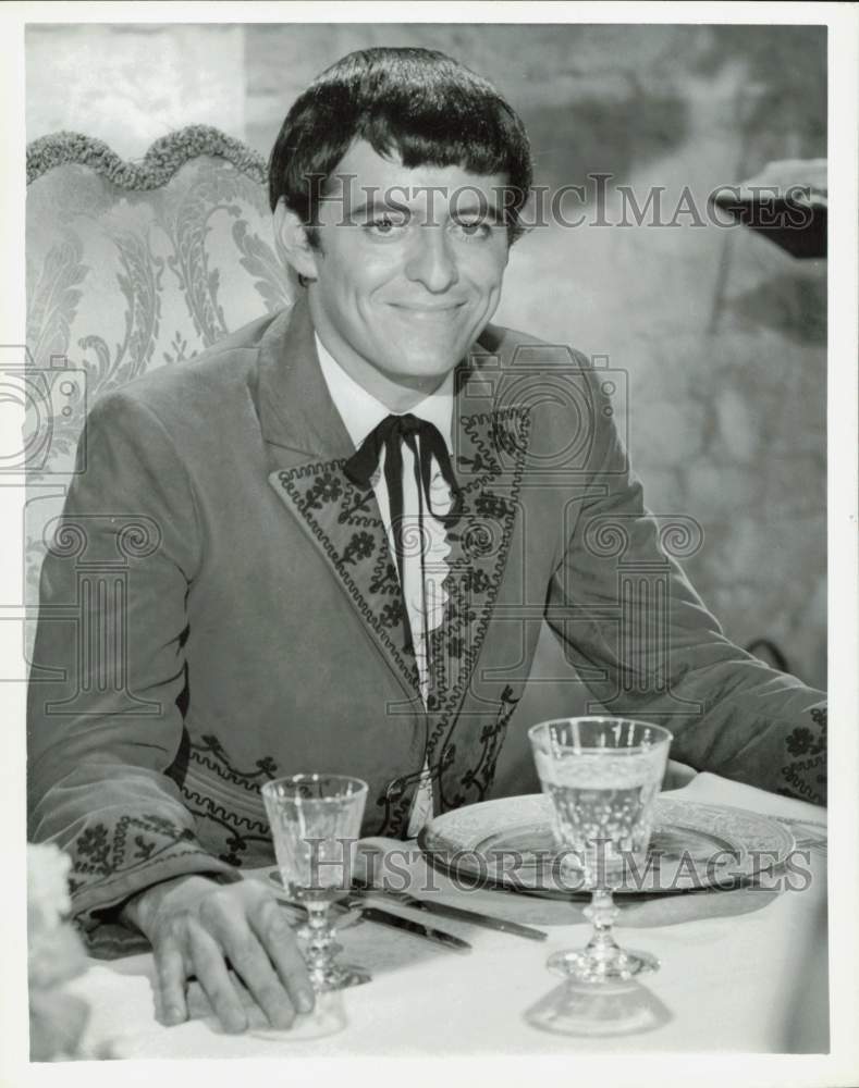 Press Photo Actor Henry Darrow in Dinner Scene - hpp38556- Historic Images