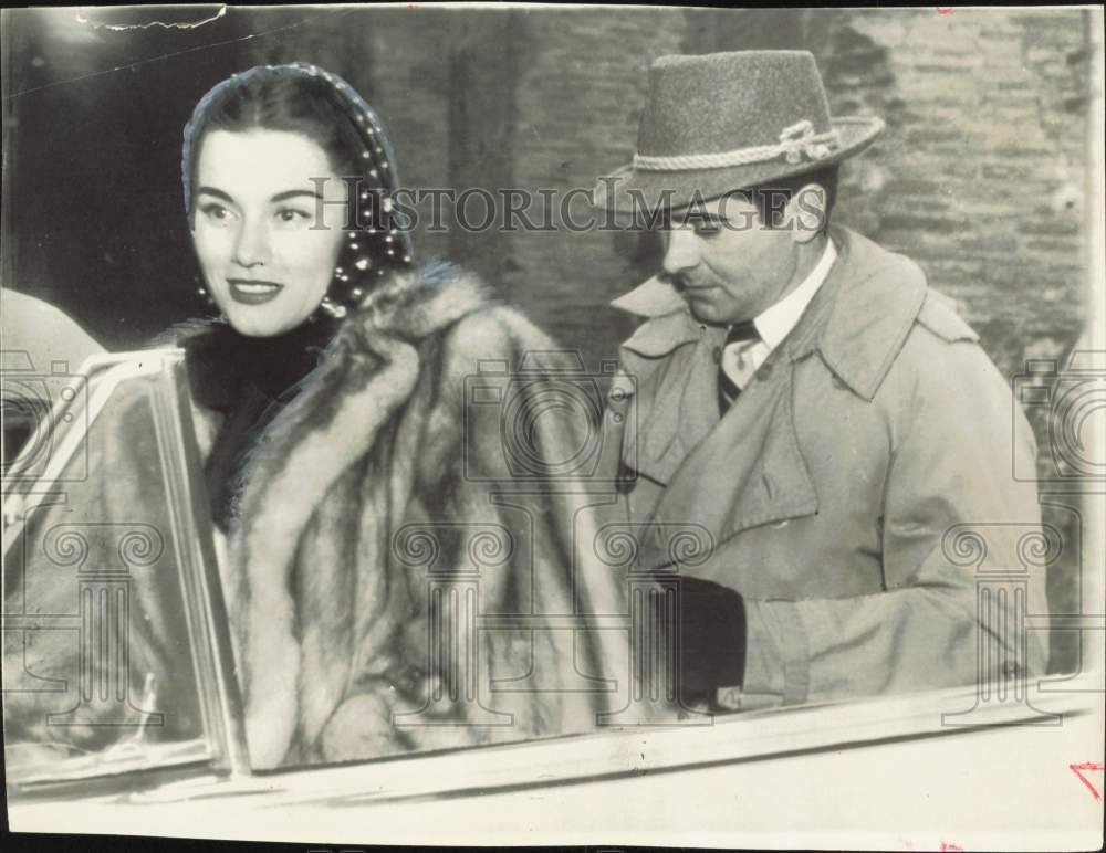 1956 Press Photo Actors Tyrone Power and Linda Christian, to Be Married- Historic Images