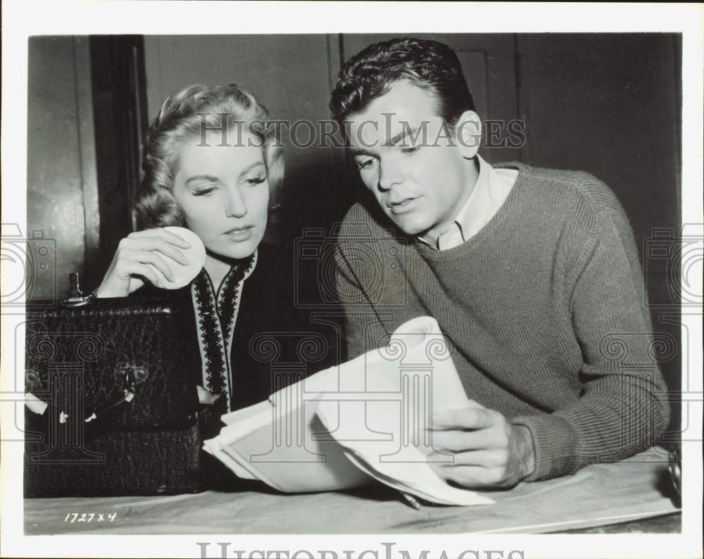 1958 Press Photo Actors Dean Jones, Joan O'Brien Go over a Script - hpp39169- Historic Images