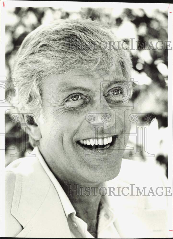 1983 Press Photo Actor Dick Van Dyke - hpp40264- Historic Images