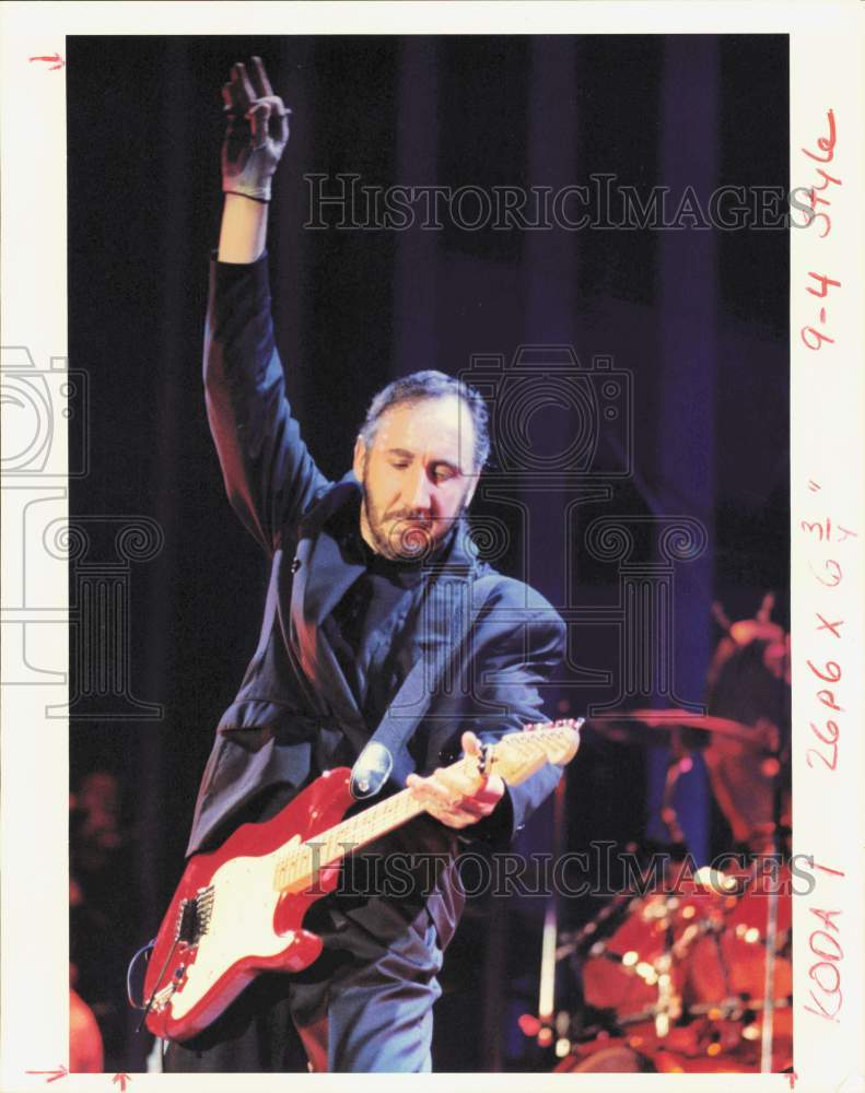 1989 Press Photo The Who&#39;s Pete Townshend, Performing at the Dome - hpp40281- Historic Images