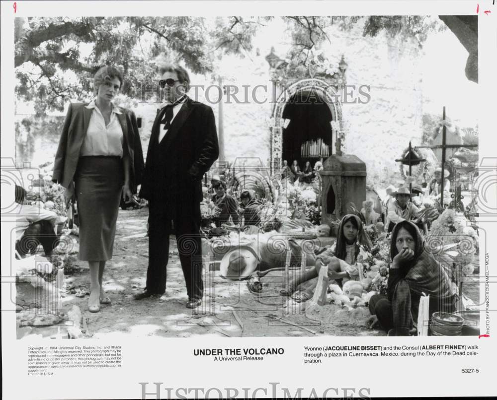 1984 Press Photo Jacqueline Bisset &amp; Albert Finney in &quot;Under the Volcano&quot;- Historic Images