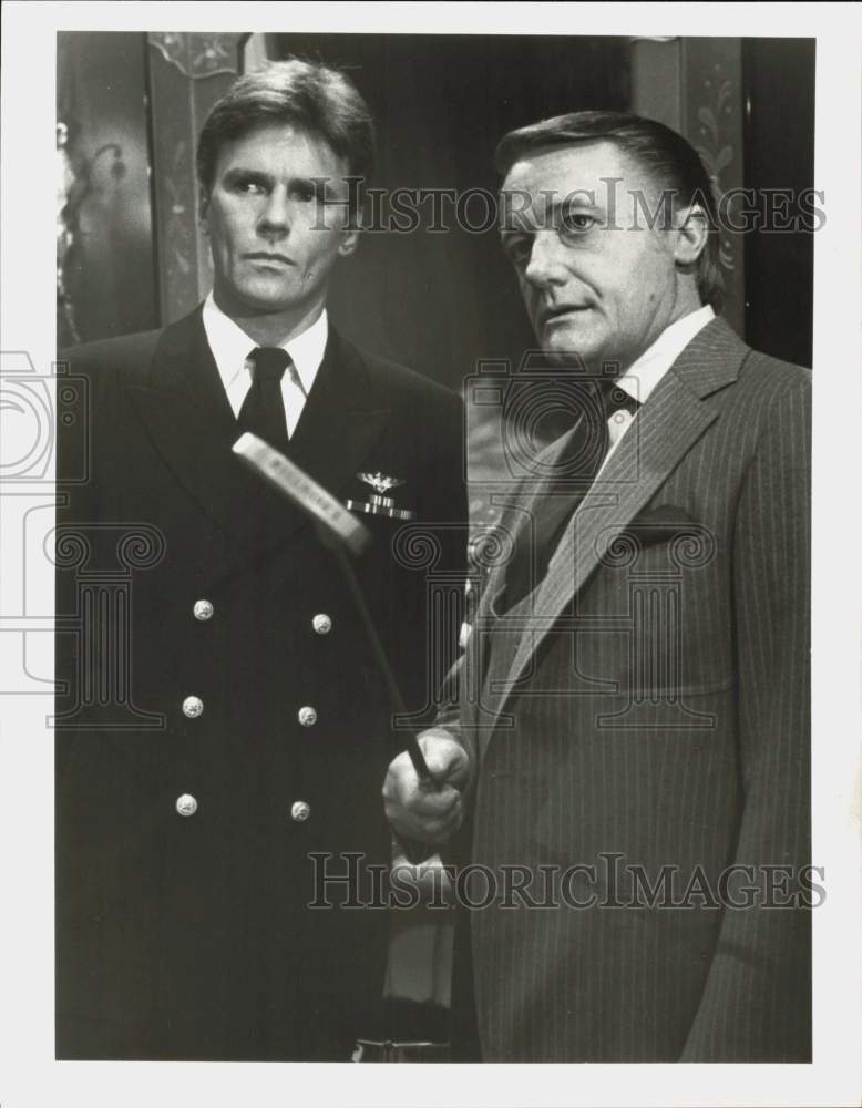 1983 Press Photo Actors Dean Anderson, Robert Vaughn in &quot;Emerald Point N.A.S.&quot;- Historic Images