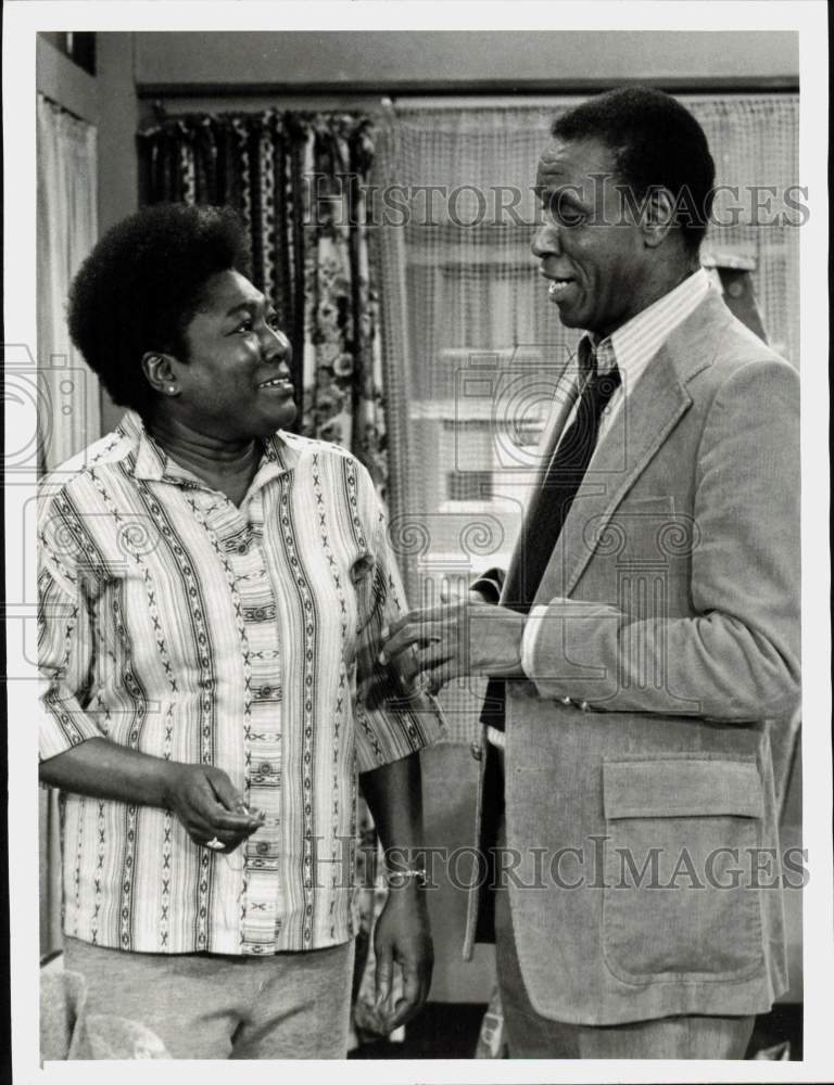 Press Photo Actor Moses Gunn, Esther Rolle on &quot;Good Times&quot; - hpp41016- Historic Images