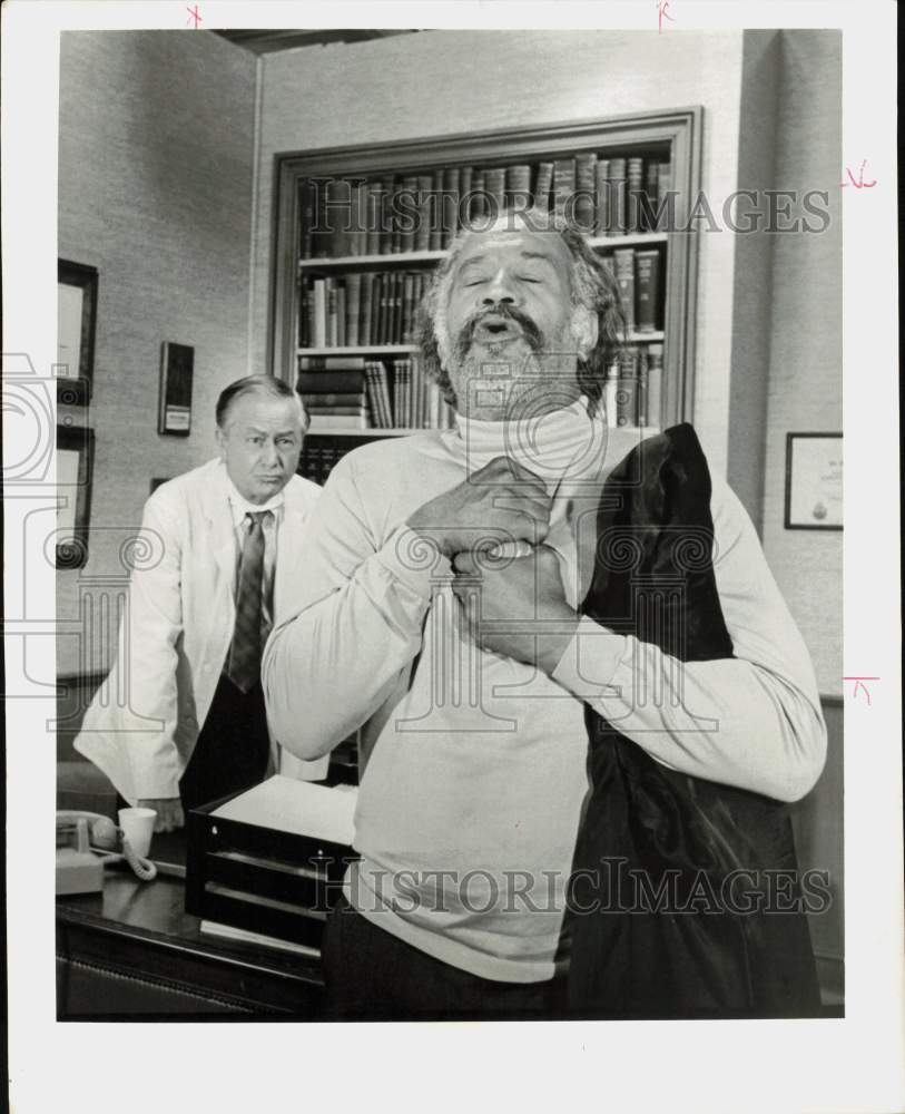 1969 Press Photo Actors Robert Young, Frank Silvera in &quot;Marcus Welby, M.D.&quot;- Historic Images