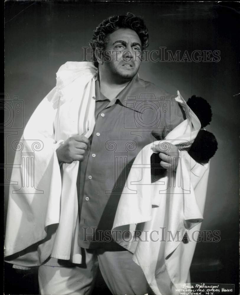 1971 Press Photo Tenor James McCracken as Canio in "I Pagliacci" - hpp42276- Historic Images