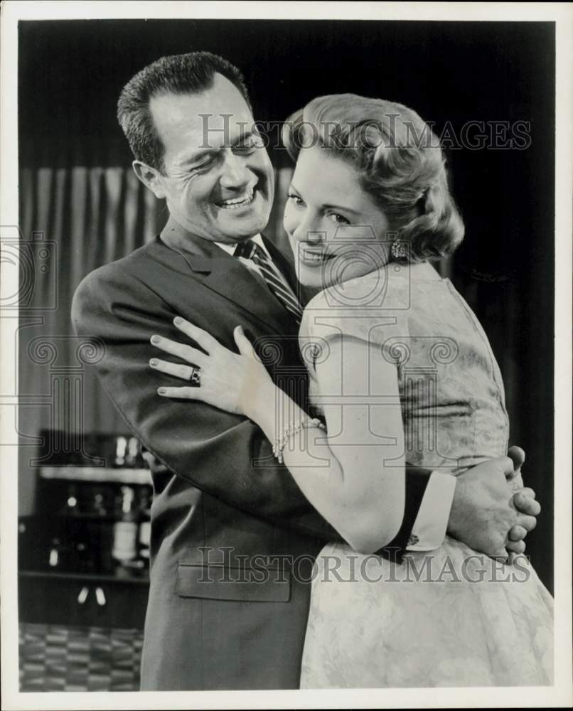 1961 Press Photo Kathleen Maguire and Frank Lovejoy in &quot;The Best Man&quot; Play- Historic Images