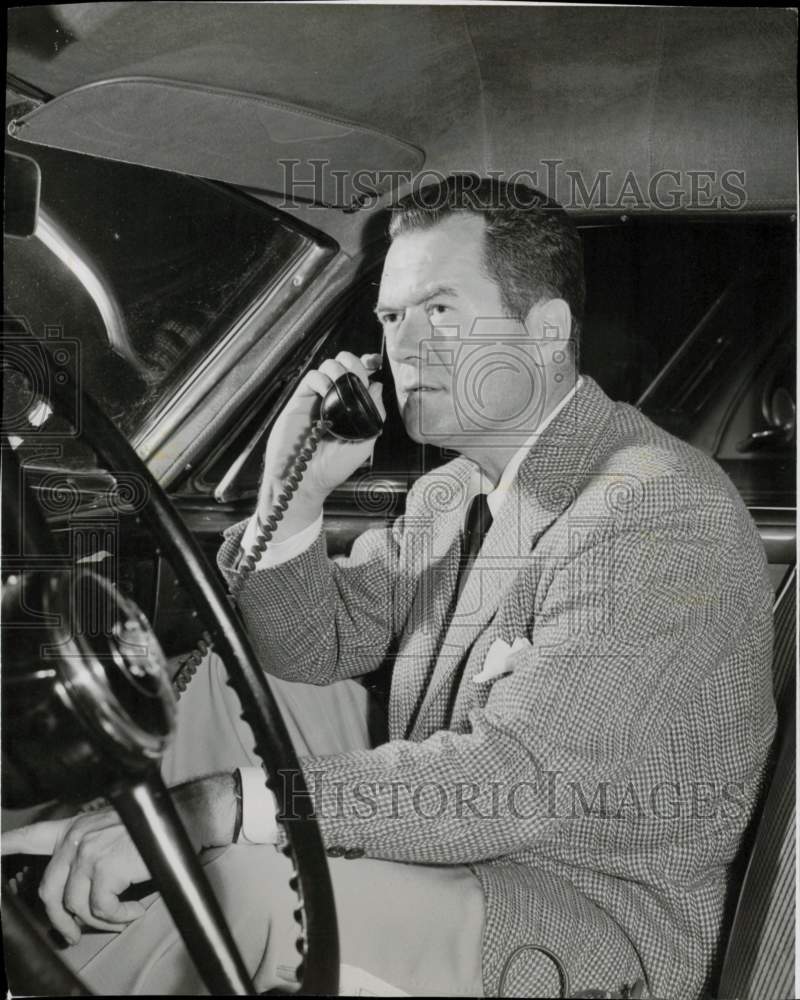 1956 Press Photo Actor Frank Lovejoy Speaking on a Car Phone - hpp42335- Historic Images