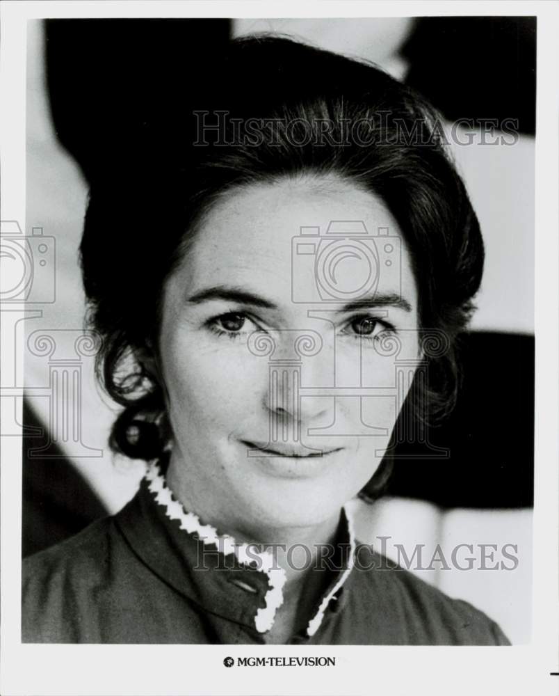 Press Photo Actress Fionnula Flanagan in &quot;How the West Was Won&quot; - hpp42585- Historic Images