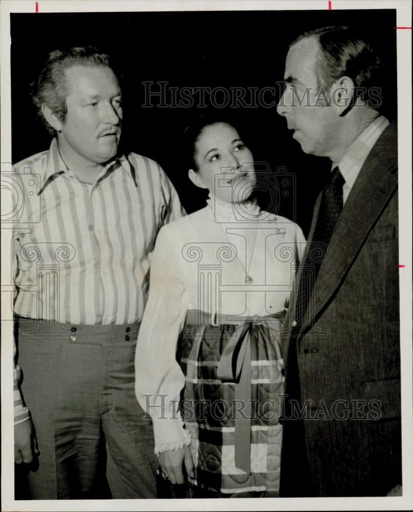 1972 Press Photo Michael Cusack, Pauline Cusack, Opera Composer Carlisle Floyd- Historic Images