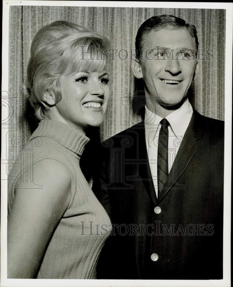 1967 Press Photo Entertainers Fred & Mickie Finn - hpp42602- Historic Images