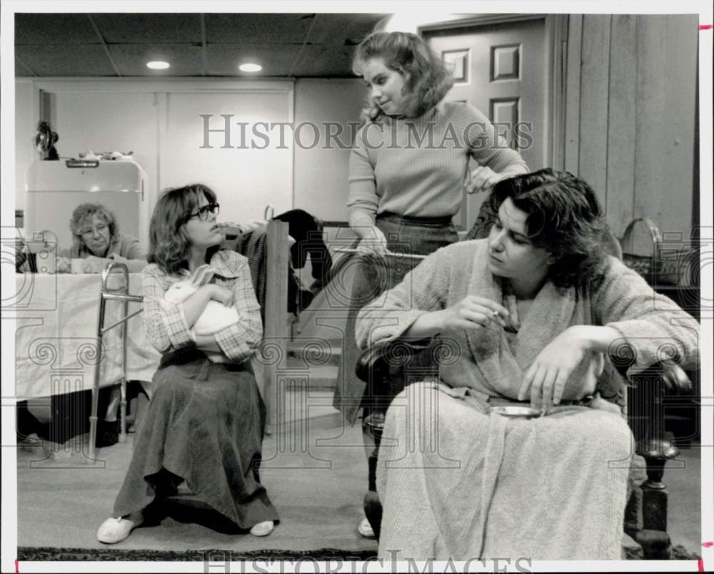 1988 Press Photo &quot;The Effect Of Gamma Rays...&quot; Scene, Actors Theatre of Houston- Historic Images