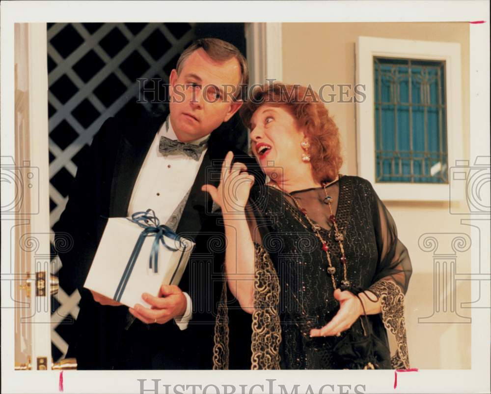 1992 Press Photo Scene from &quot;Rumors&quot; by Actors Theatre of Houston - hpp42800- Historic Images