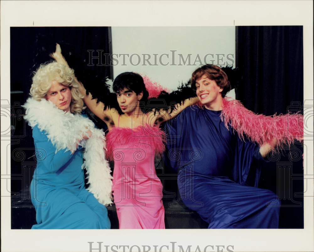 1990 Press Photo &quot;Three Guys Naked From the Waist Down&quot; by Actors Workshop- Historic Images