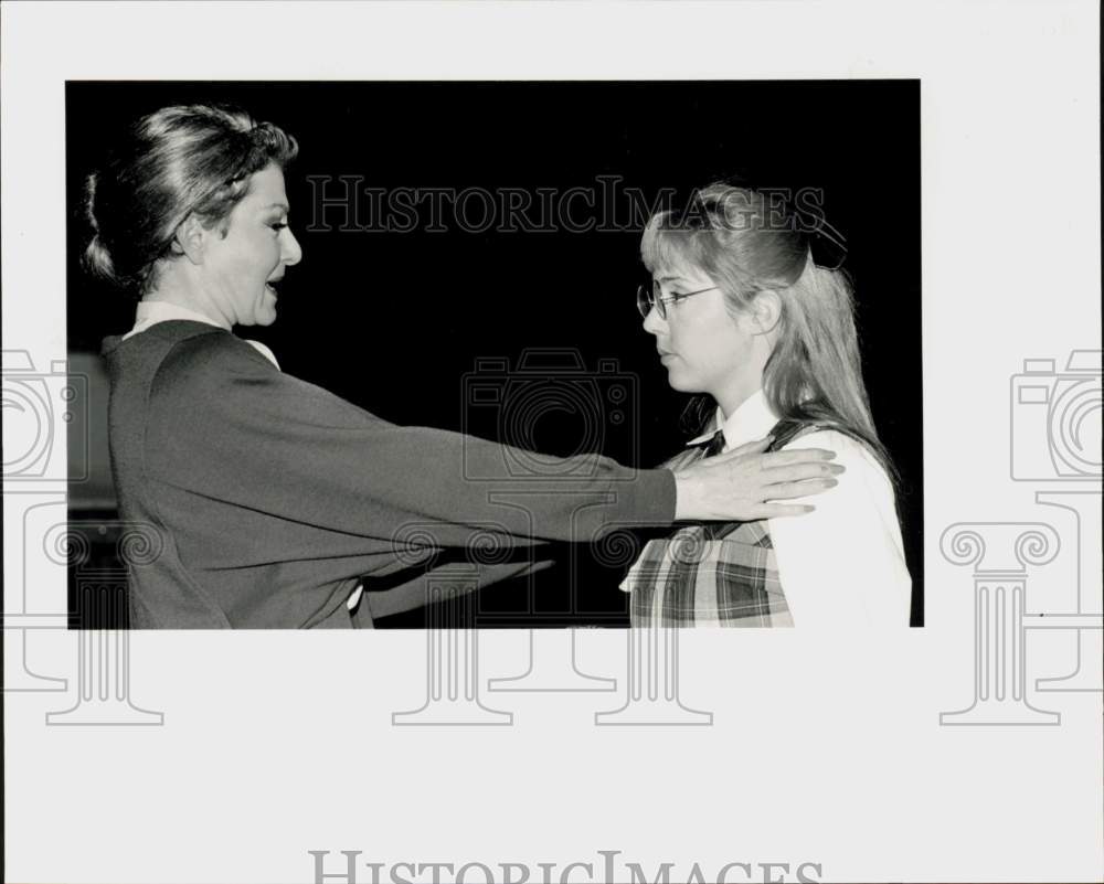 1987 Press Photo Scene in &quot;The Prime of Miss Jean Brodie&quot; by Actor&#39;s Workshop- Historic Images