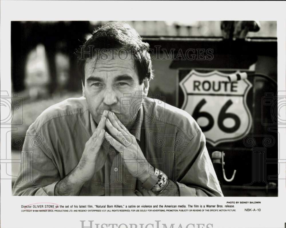 1994 Press Photo Director Oliver Stone on &quot;Natural Born Killers&quot; Movie Set- Historic Images