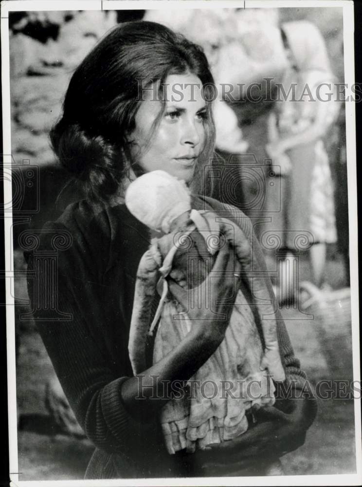 1970 Press Photo Actress Raquel Welch in &quot;The Beloved&quot; Movie - hpp43148- Historic Images