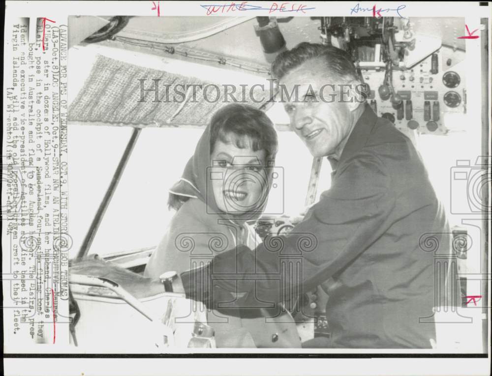 1984 Press Photo Actress Maureen O&#39;Hara &amp; Husband Charles Blair Aboard Boat- Historic Images