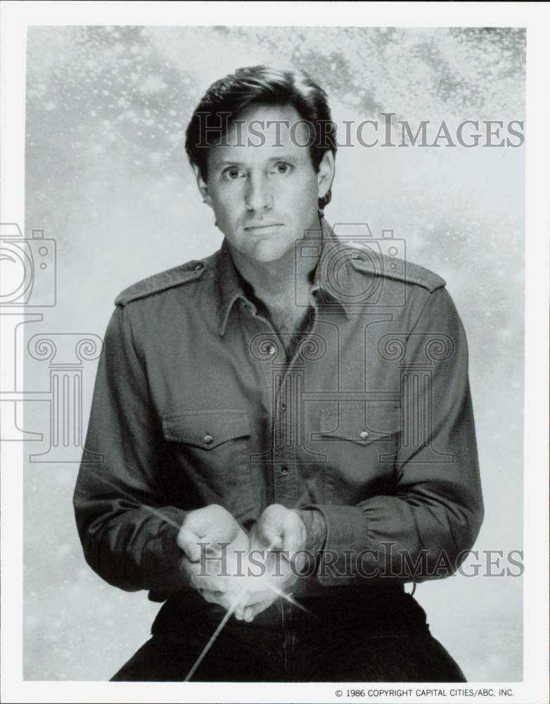 1986 Press Photo Actor Robert Hays in &quot;Starman&quot; - hpp43328- Historic Images