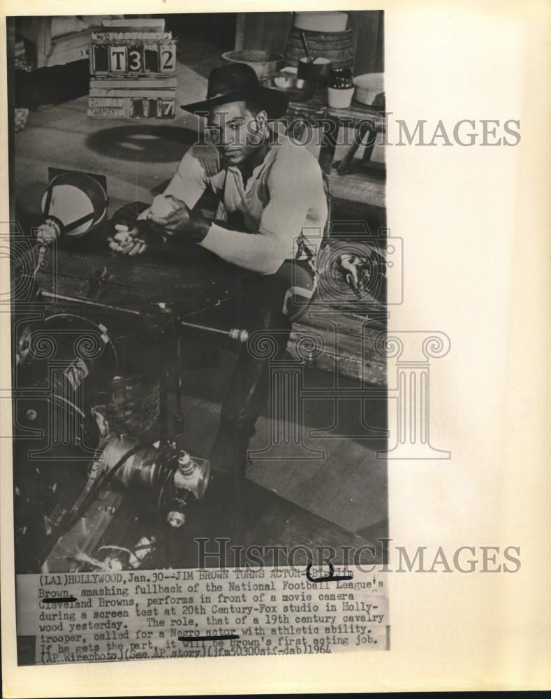 1964 Press Photo Actor Jim Brown during screen test at Hollywood studio- Historic Images