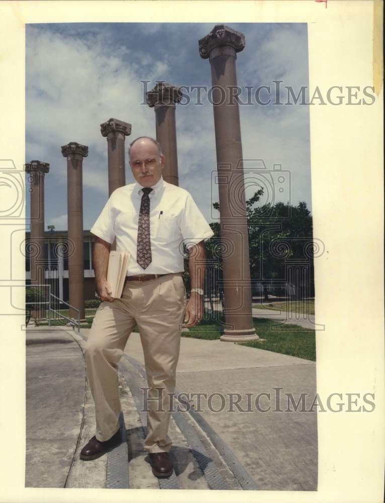 1990 Press Photo Houston Baptist University athletic director John Alexander- Historic Images