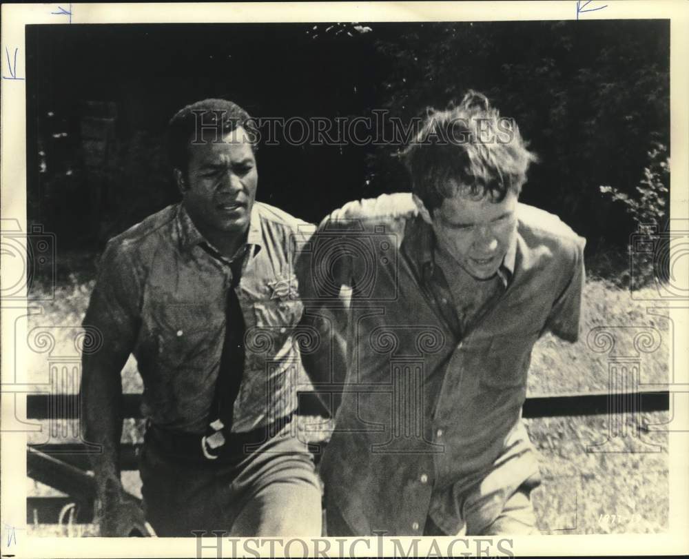 Press Photo Jim Brown and Don Stroud star in film &quot;Tick, Tick, Tick&quot; - hps01010- Historic Images