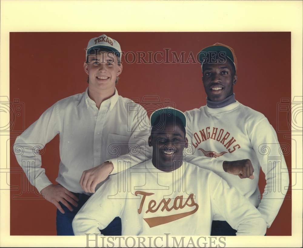 1989 Press Photo Grady Cavness with other University of Texas football recruits.- Historic Images