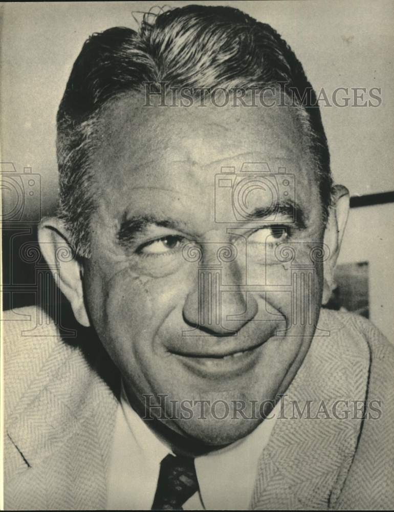 1958 Press Photo Henry R. &quot;Red&quot; Sanders, football coach. - hps02019- Historic Images