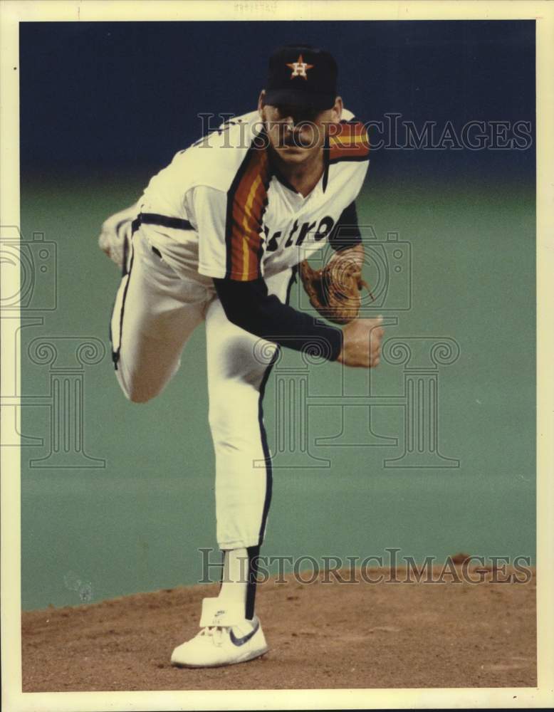 1989 Press Photo Houston Astros pitcher Jim Clancy in Atlanta vs. Houston game.- Historic Images