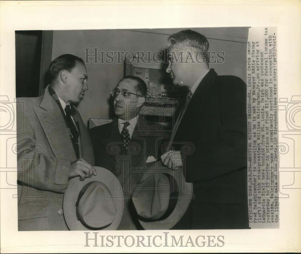 1959 Press Photo Fred Saigh, Eddie Stanky, William Walsingham, Jr. in New York- Historic Images