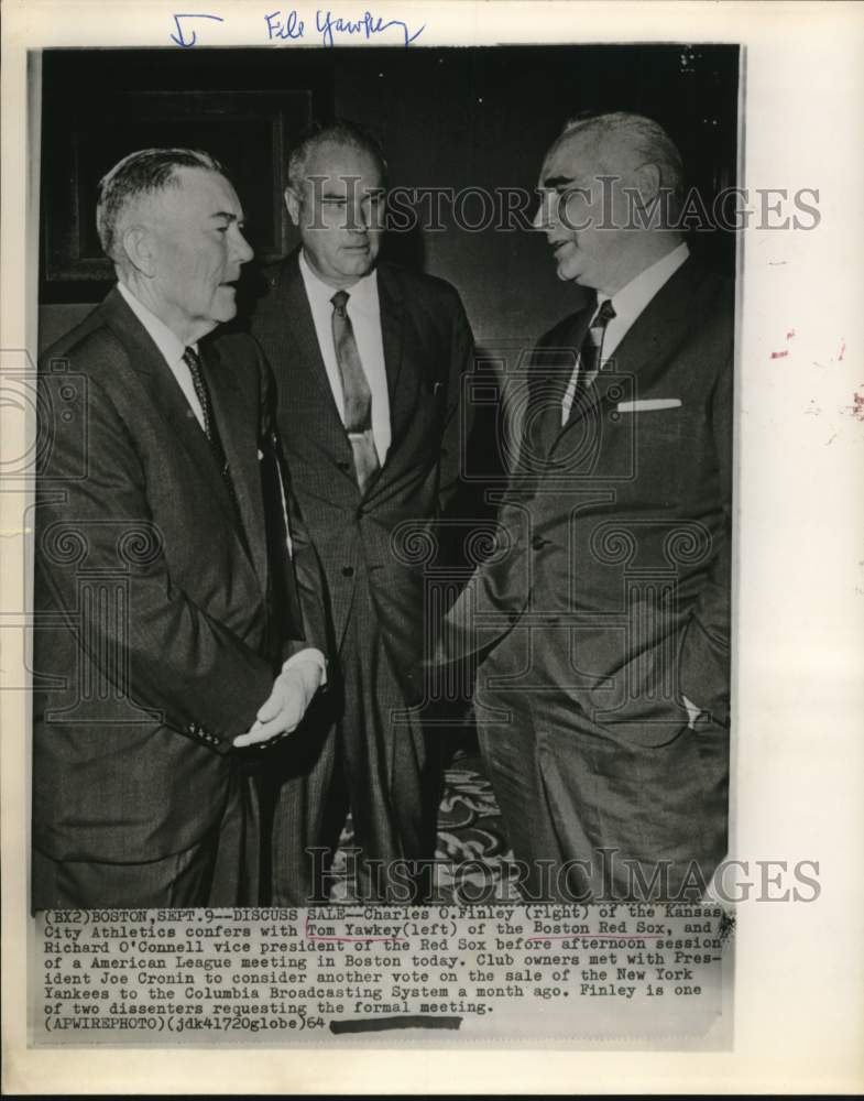 1964 Press Photo Charles O. Finley, Tom Yawkey, Richard O'Connell at Meeting- Historic Images