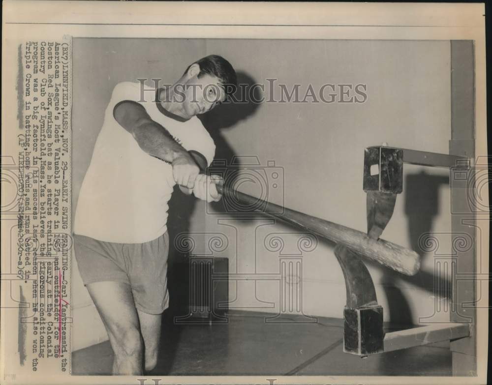 1967 Press Photo Carl Yastrzemski, Boston Red Sox Baseballer in Lynnfield- Historic Images