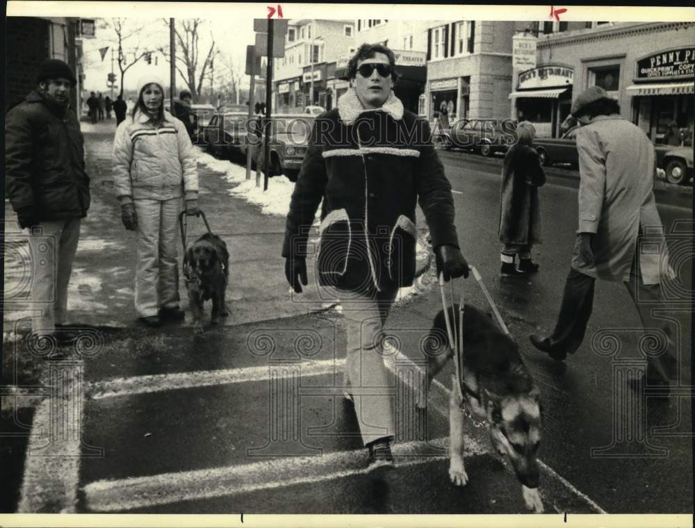 1979 Press Photo Michael Moran and his Seeing Eye Dog, Pax in New Jersey- Historic Images