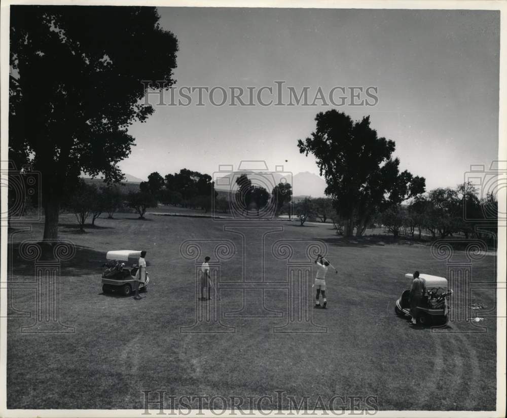 1965 Press Photo A golf course in Arizona, which hosts two PGA tournaments- Historic Images