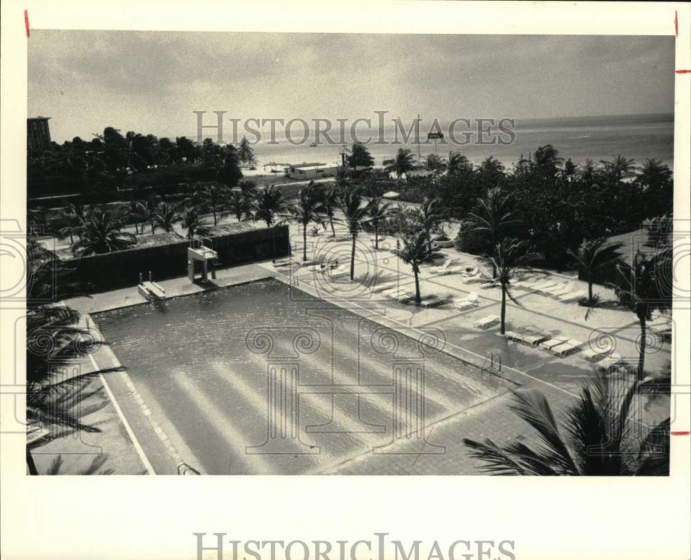 1984 Press Photo Swimming Pool at Hotel Resort in Aruba - hps08193- Historic Images