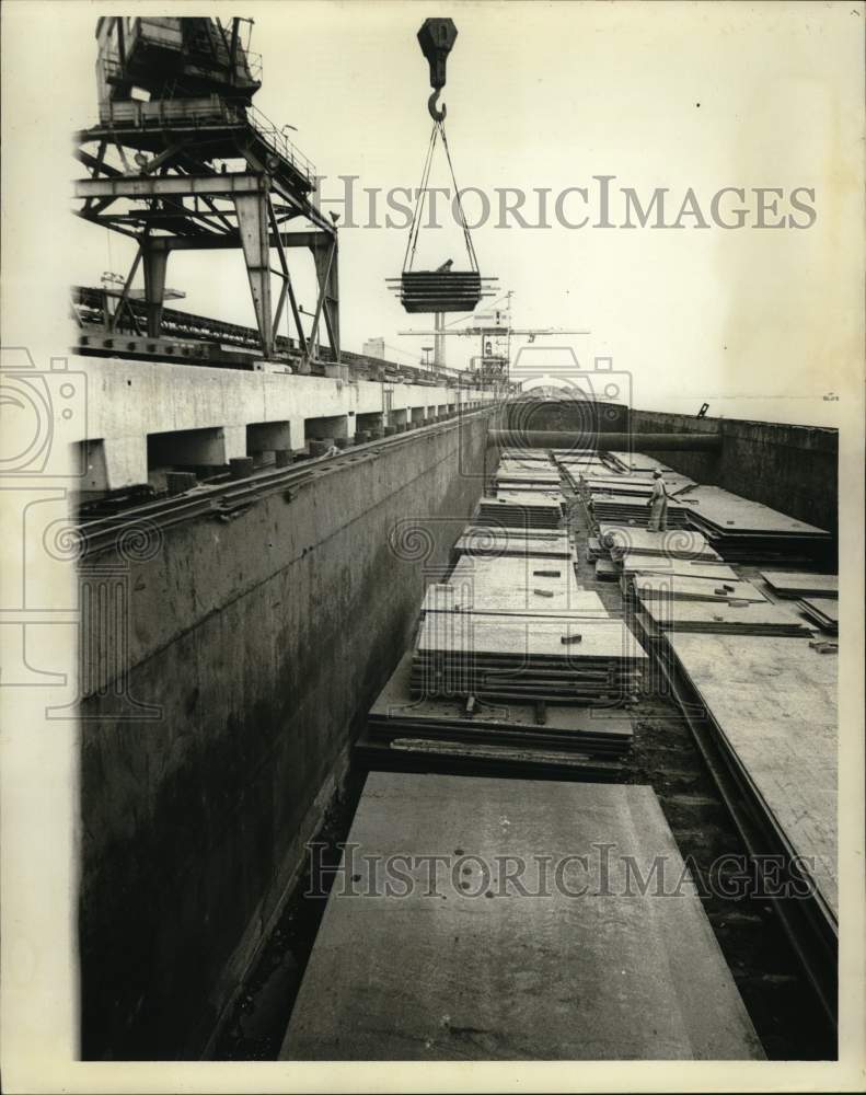 1965 Press Photo Steel shipped at Houston Works of Armco Steel Corporation- Historic Images