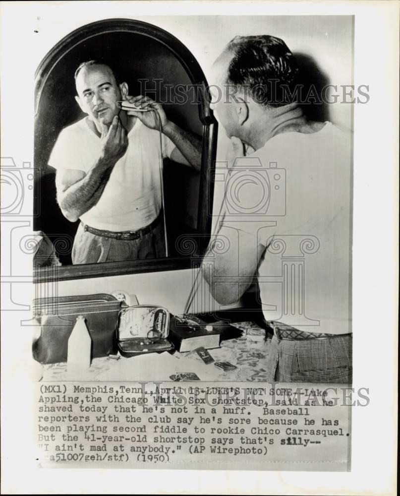 1950 Press Photo Chicago White Sox shortstop shaving in Memphis, Tennessee- Historic Images