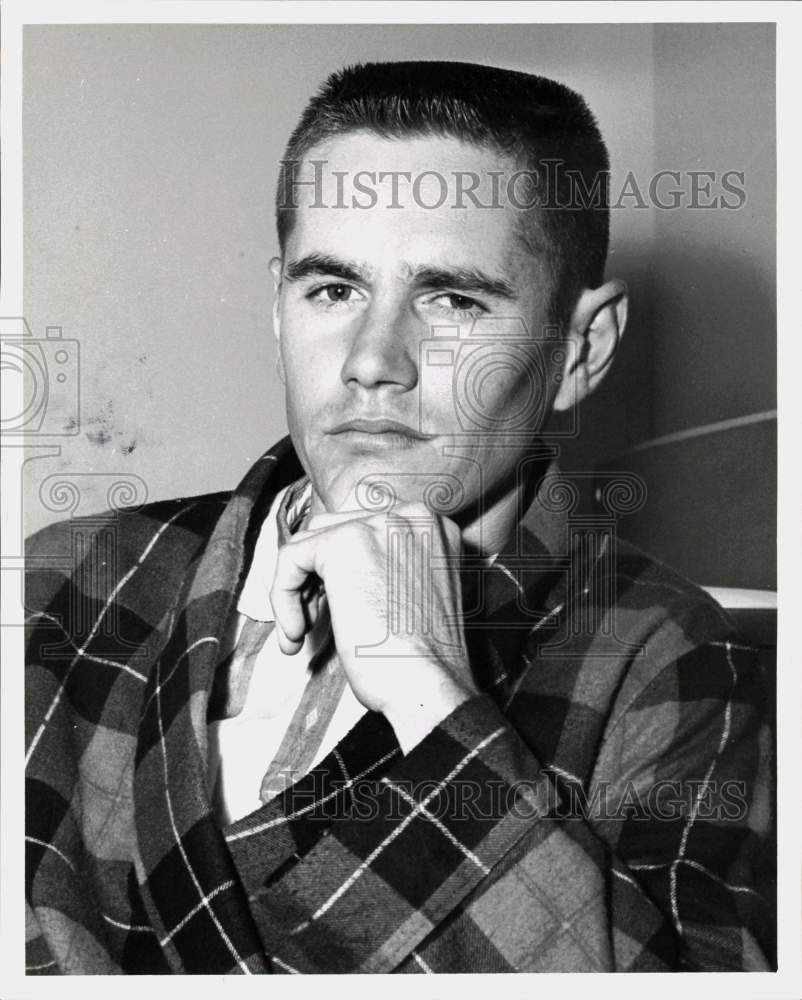 1964 Press Photo Sport chutist Gordon Lowe of Pasadena - hps09326- Historic Images