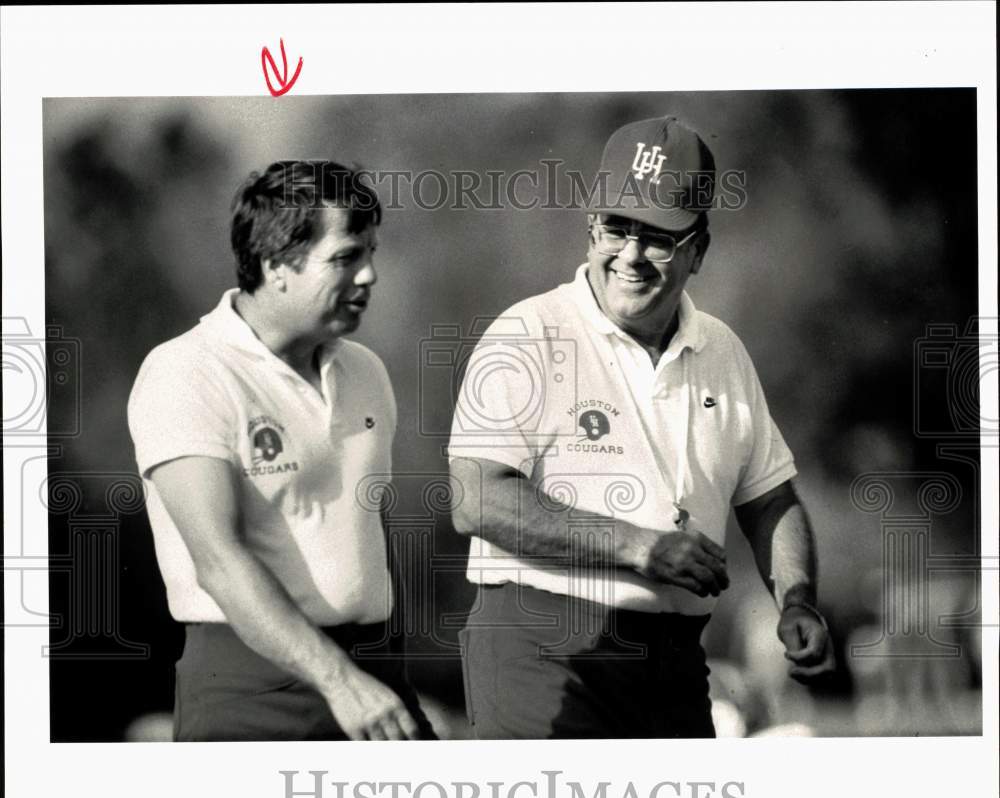 1984 Press Photo Harold Wheeler, University of Houston Football with Man- Historic Images