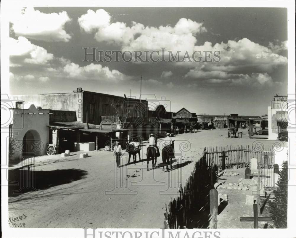 Press Photo Horse Riders in Happy Shanah, Alamo Village, Brackettville, Texas- Historic Images